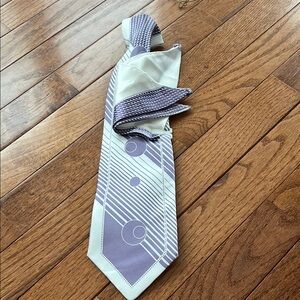 Stylish Purple and White Men's Tie